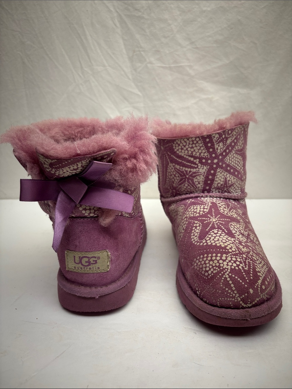 UGG Kids Purple Shearling Star-Print Boot with Bow, SZ 3 little girl, box 83